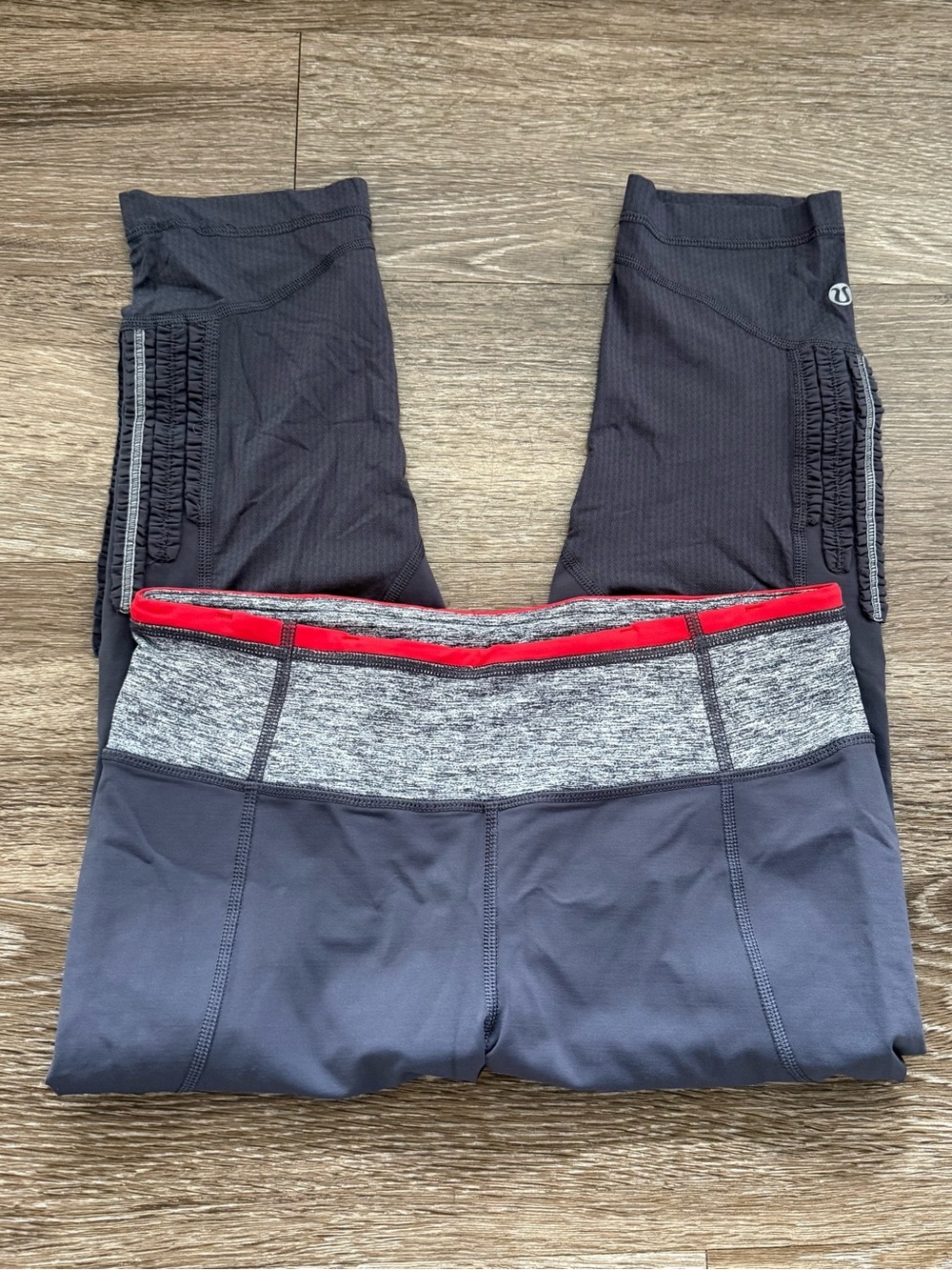 Lululemon Crop Leggings Grey